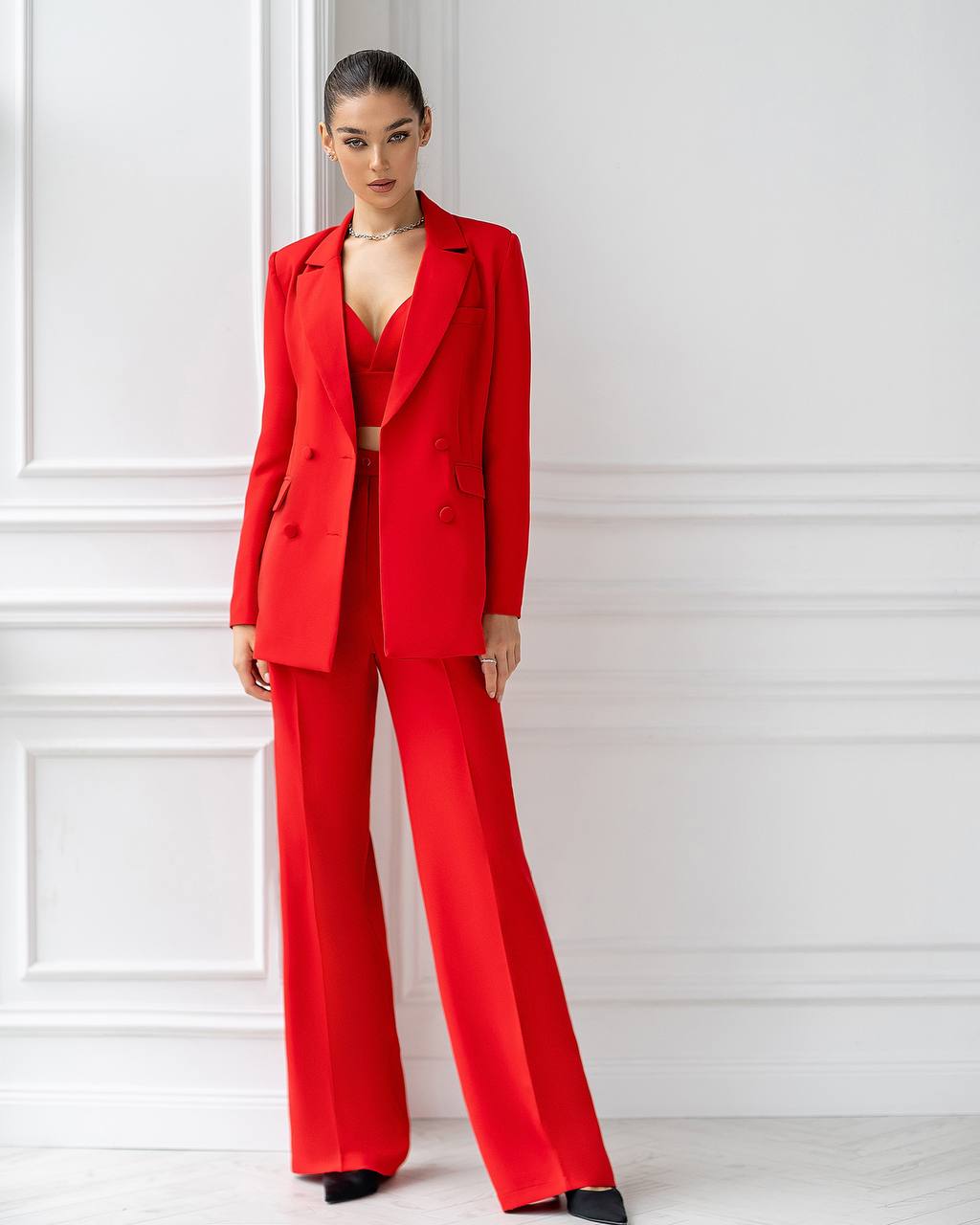 Dreiteiliger Anzug | Zweireihiger Blazer mit Hose mit weitem Bein + Oberteil