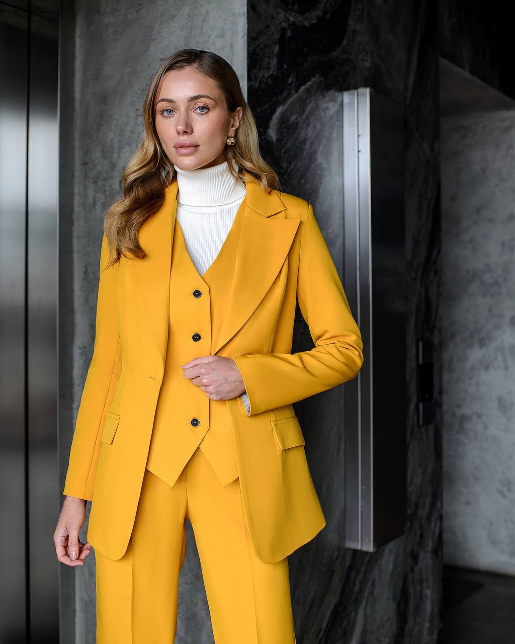 Eleganter formeller dreiteiliger Anzug