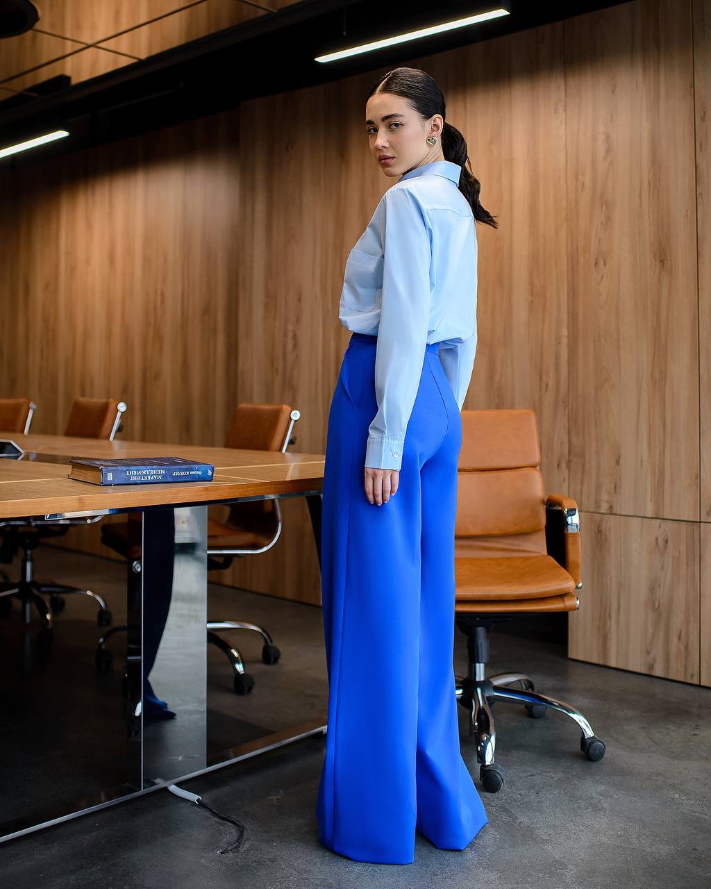 Burgunderrote Hose mit weitem Bein für Damen, Bürohose für Damen, Hose mit hoher Taille