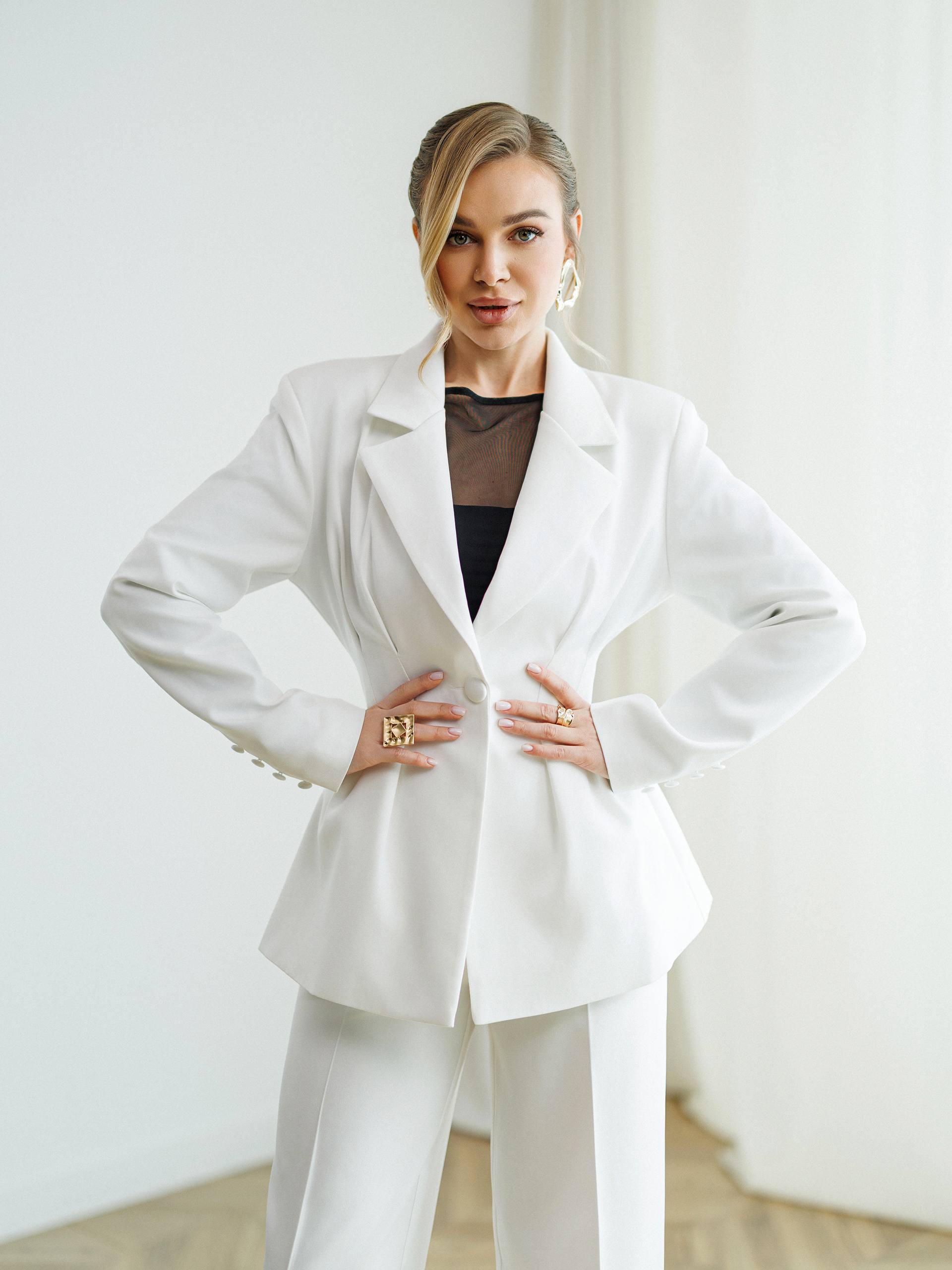 Women Suit:Fitted Blazer with Wide Leg Pants