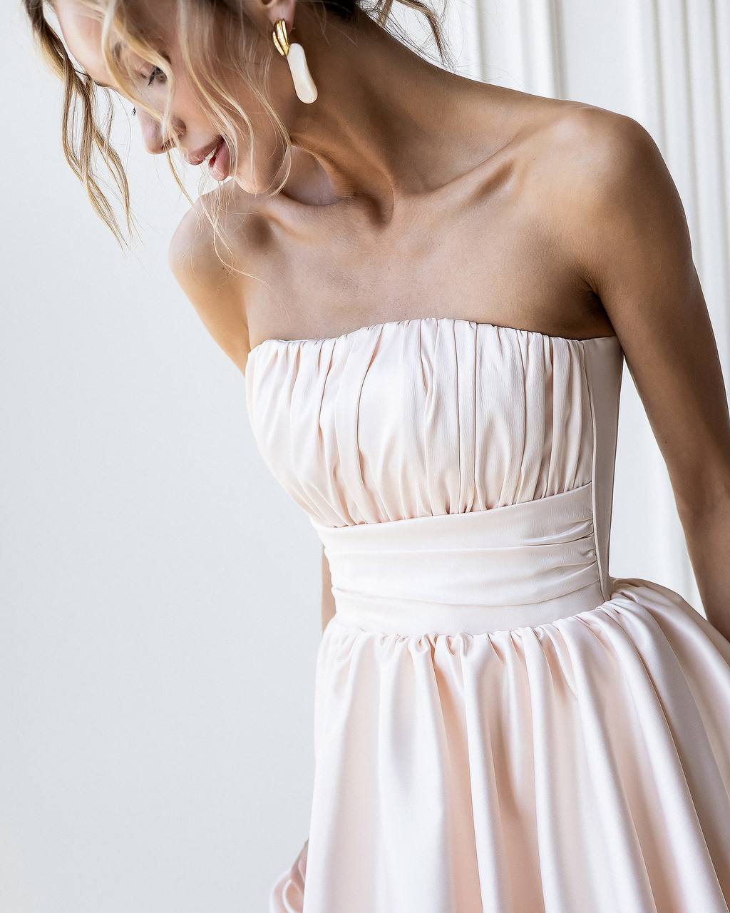 Elegant Ballon Draped Mini Dress