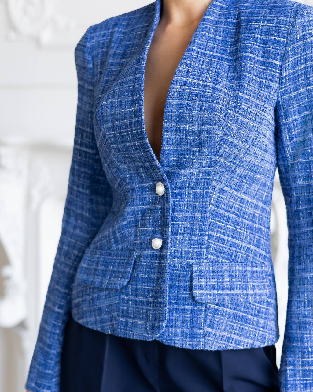 Women's Tailored Boucle Tweed Blazer with Statement Buttons