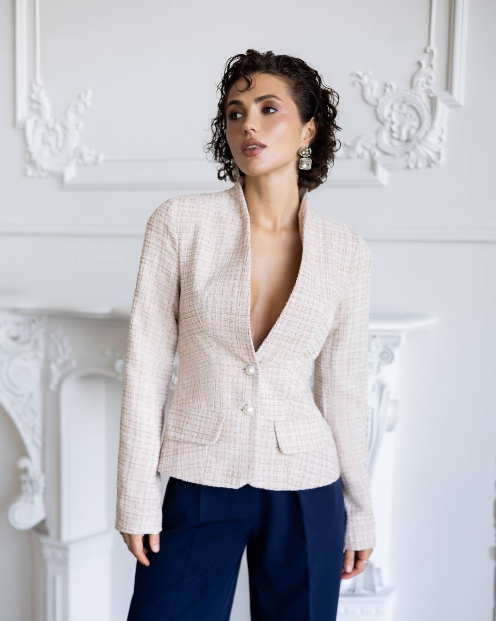 Women's Tailored Boucle Tweed Blazer with Statement Buttons
