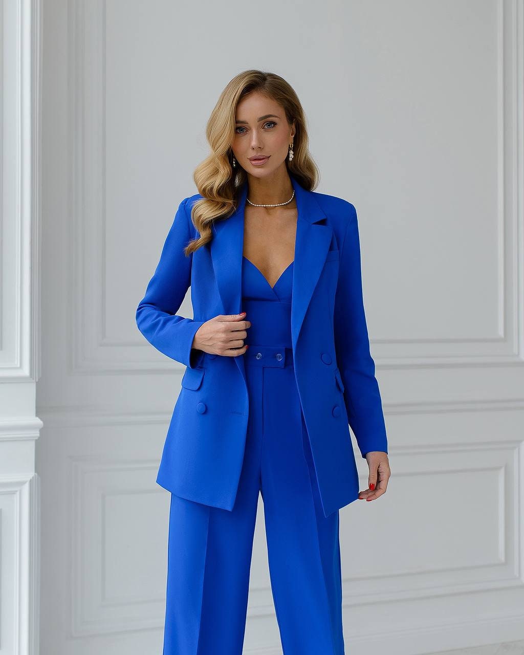 Eleganter dreiteiliger formeller Hosenanzug