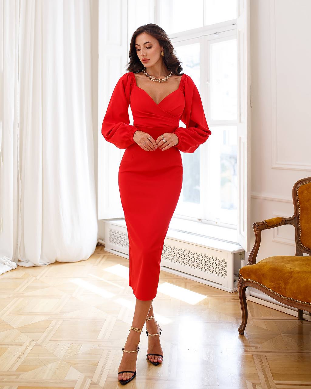 Lavendelfarbenes Midi-Bleistiftkleid