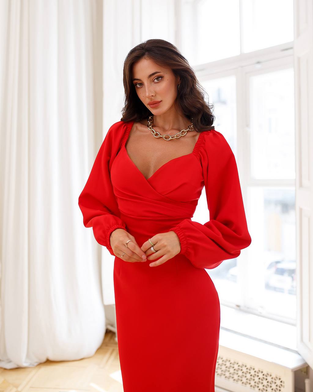 Lavendelfarbenes Midi-Bleistiftkleid