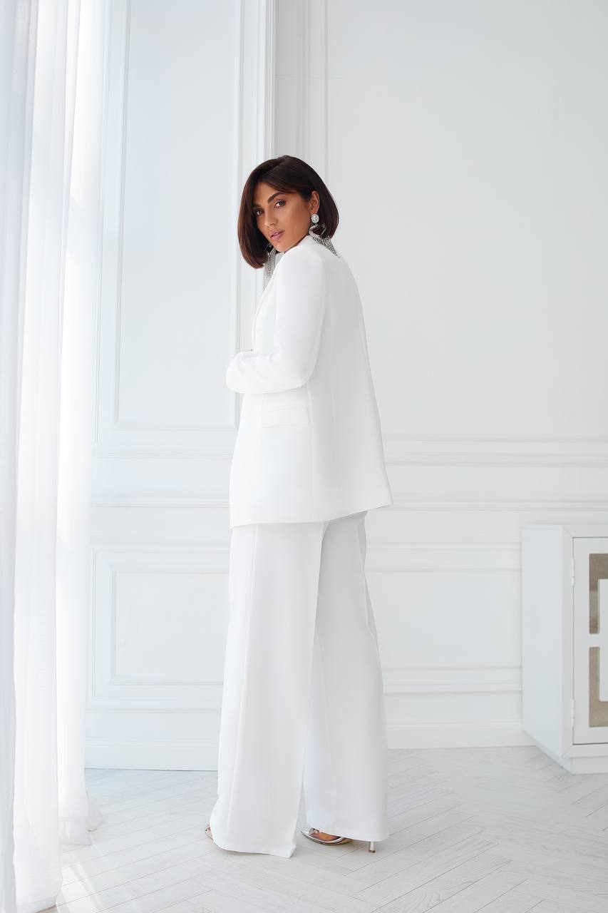 Elegant White Three Piece Pantsuit