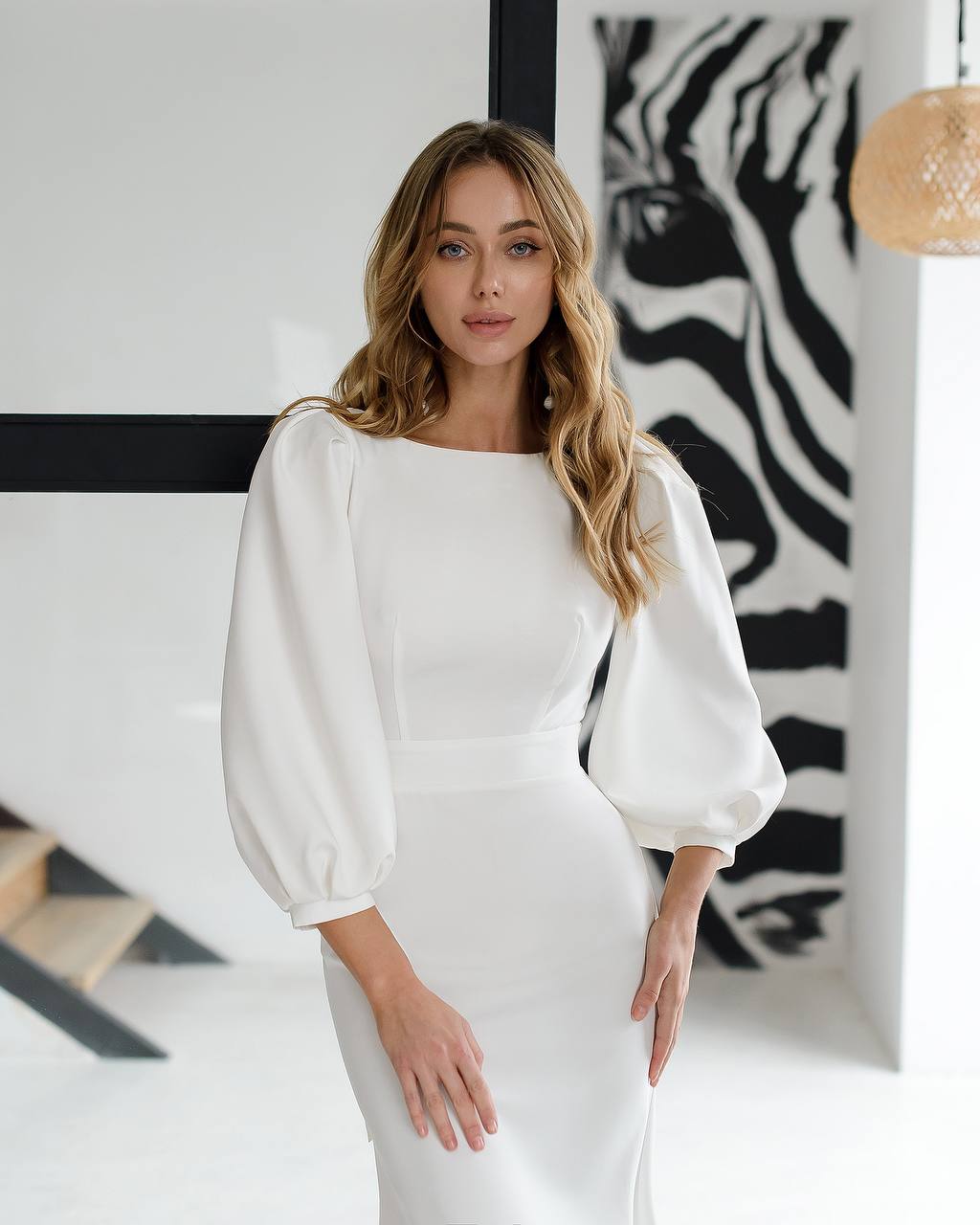 Elegant Backless Midi Dress with Long Puff Sleeves