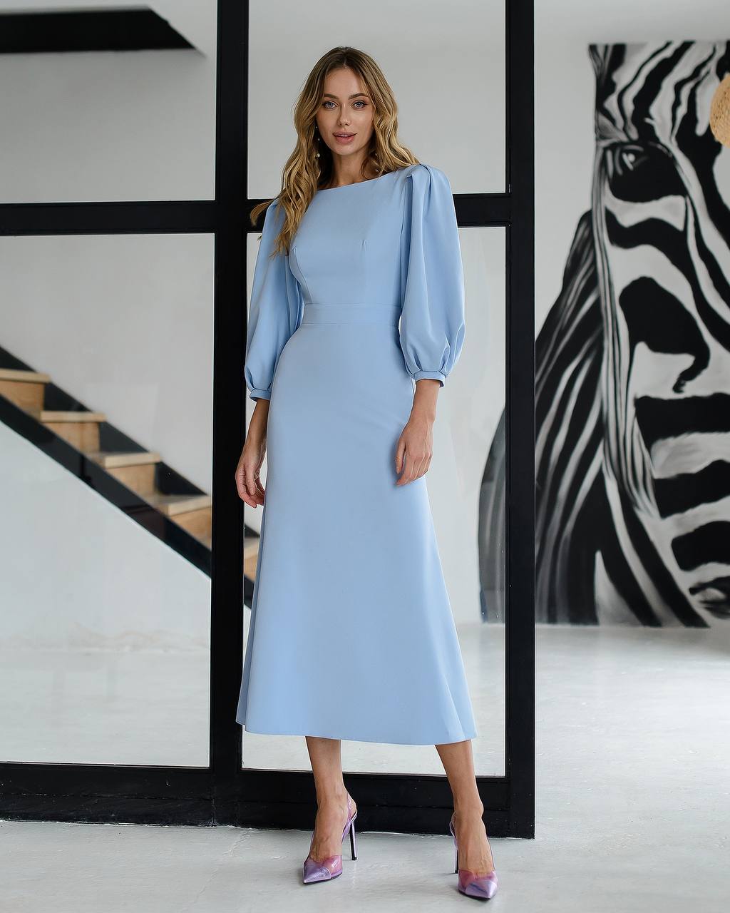 Elegant Backless Midi Dress with Long Puff Sleeves