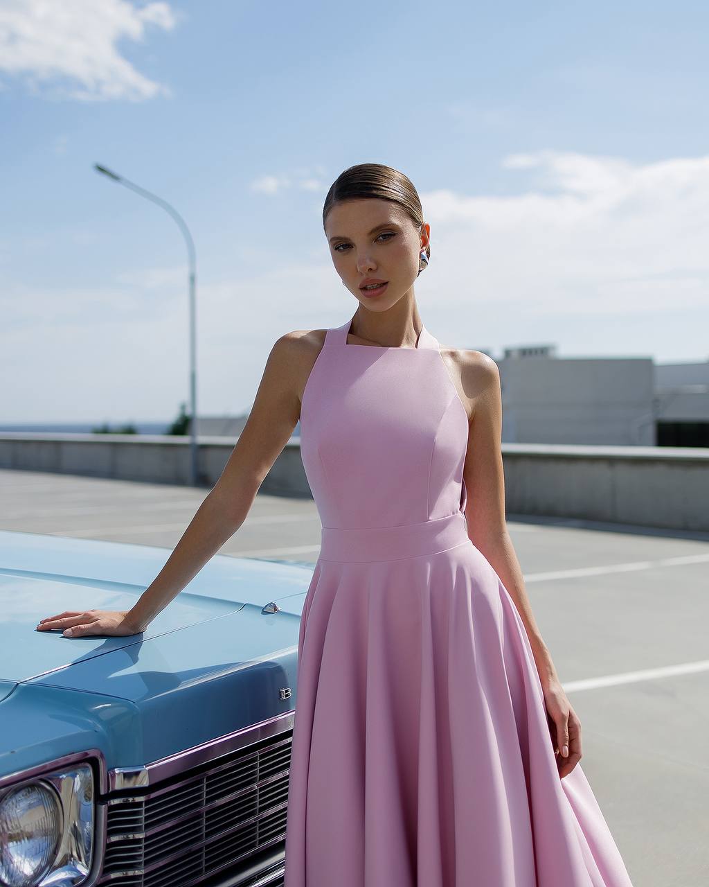 Women Midi Dress with Halter Neck and Open Bow Back