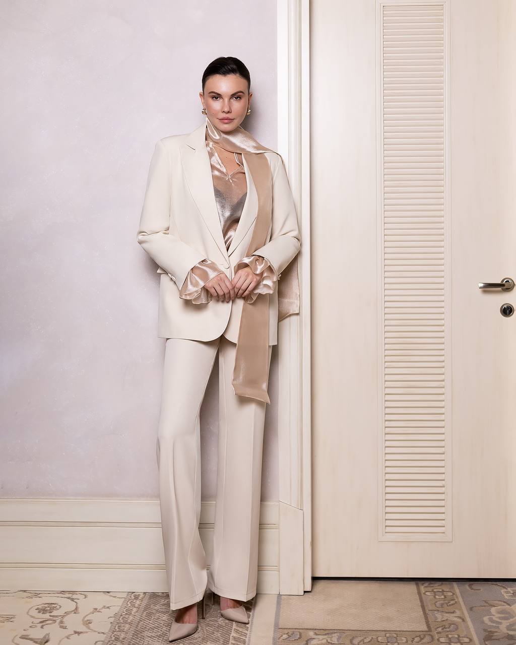 Women Single Breasted 2 Piece Suit with Straight Pants