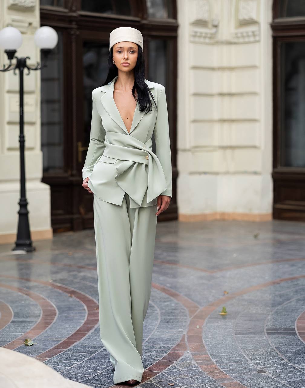 Women 3-Piece Pantsuit: Wide Leg Pants Single Breasted Blazer and Detachable Waist Sash