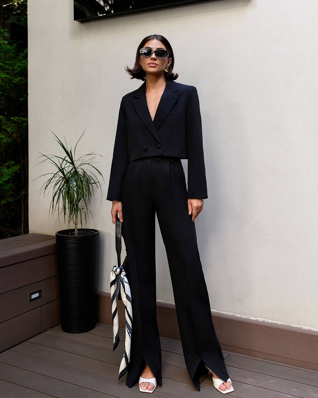 Cropped Single Breasted Blazer+ Wide Leg Slit Pants