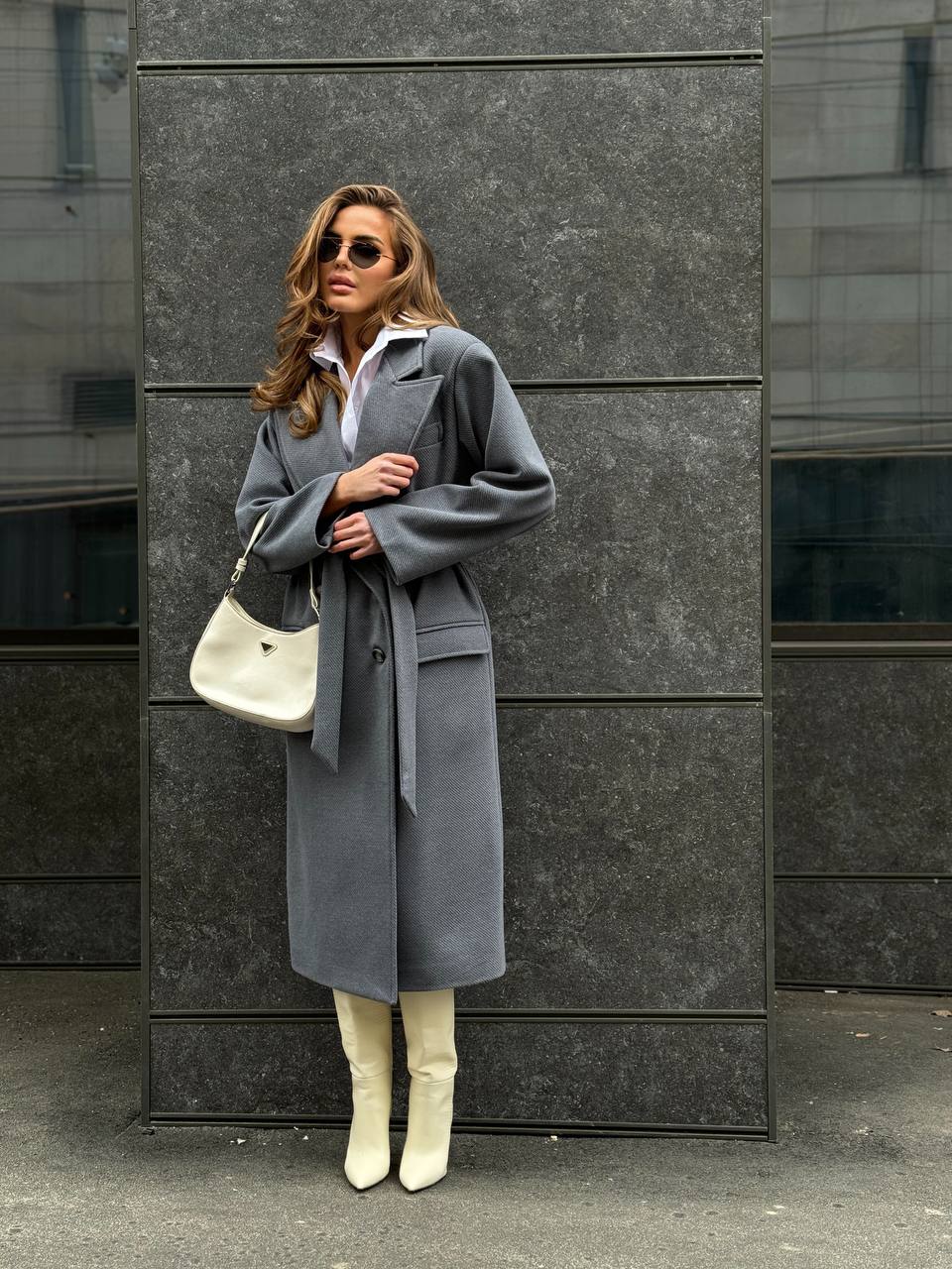 Loose Fitting Coat With a Belt