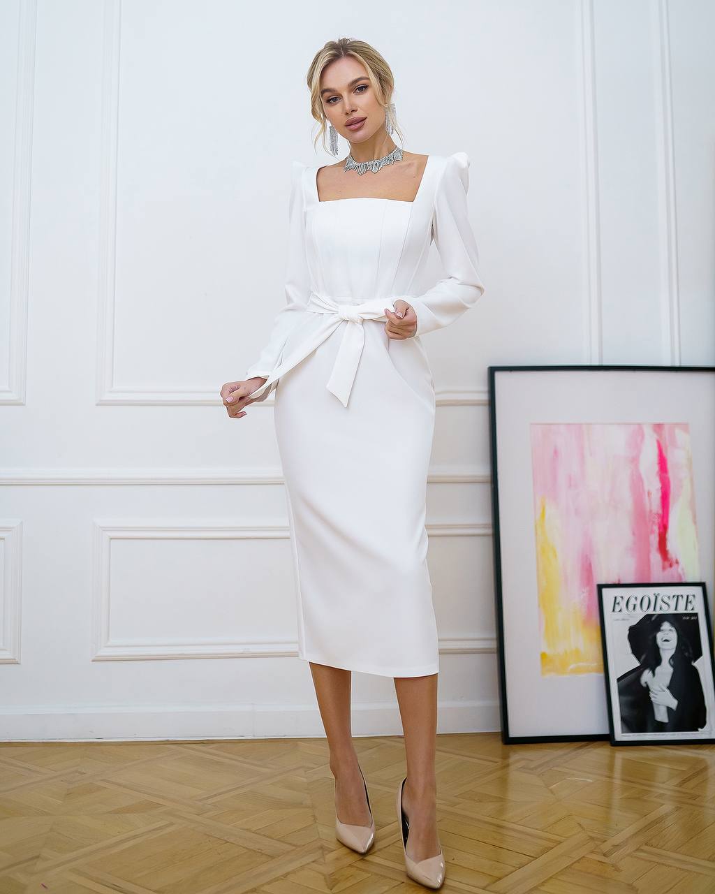 White midi dress with long sleeve