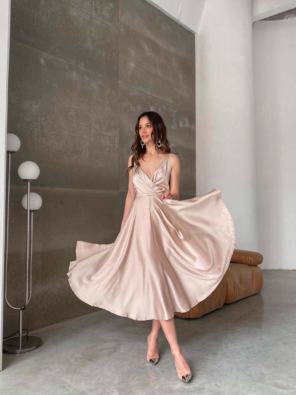 Beige Open Back Midi Dress L / Beige