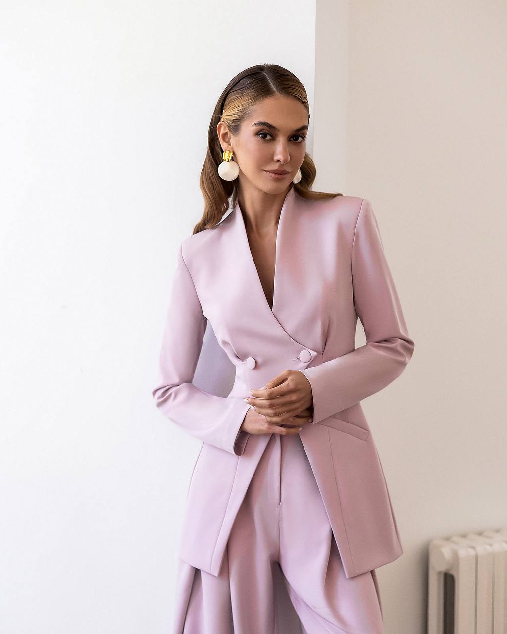 Elegant Wide Leg Pantsuit with Single Breasted Blazer
